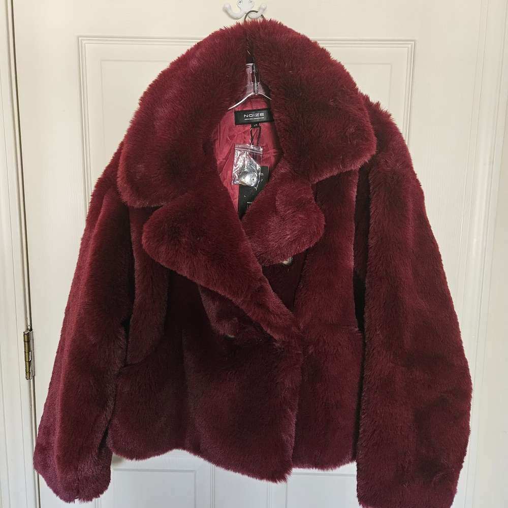 Noize Loretta Cozy Deep Red Burgundy Teddy Jacket Mob Wife Chic NWT Sz. L